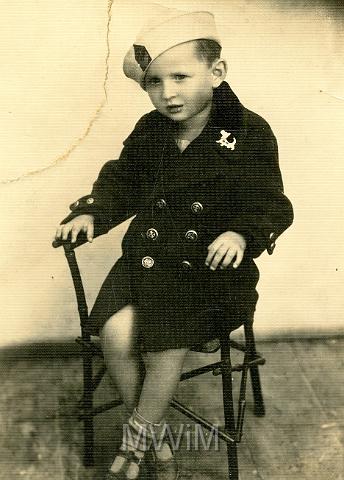 KKE 042.jpg - Zbigniew Muszałowski, syn Józefa i Heleny Muszałowskich, Derażne, lata 30-te XX wieku.